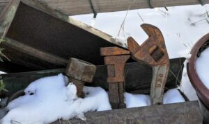 Prepare Your Garden Tools for The Winter